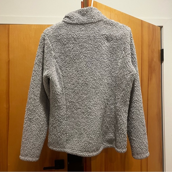 Patagonia Soft Gray Quarter-Zip Fleece - Picture 6 of 7